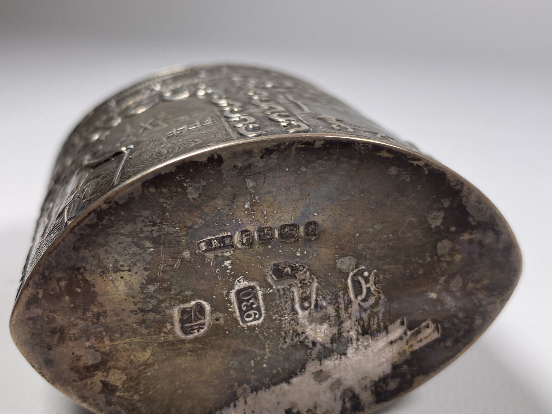 AN IMPORTED .930 SILVER BURNER, POSSIBLY DUTCH ORIGIN, IMPORT MARKS FOR SAMUEL BOYCE LANDECK, - Image 4 of 6