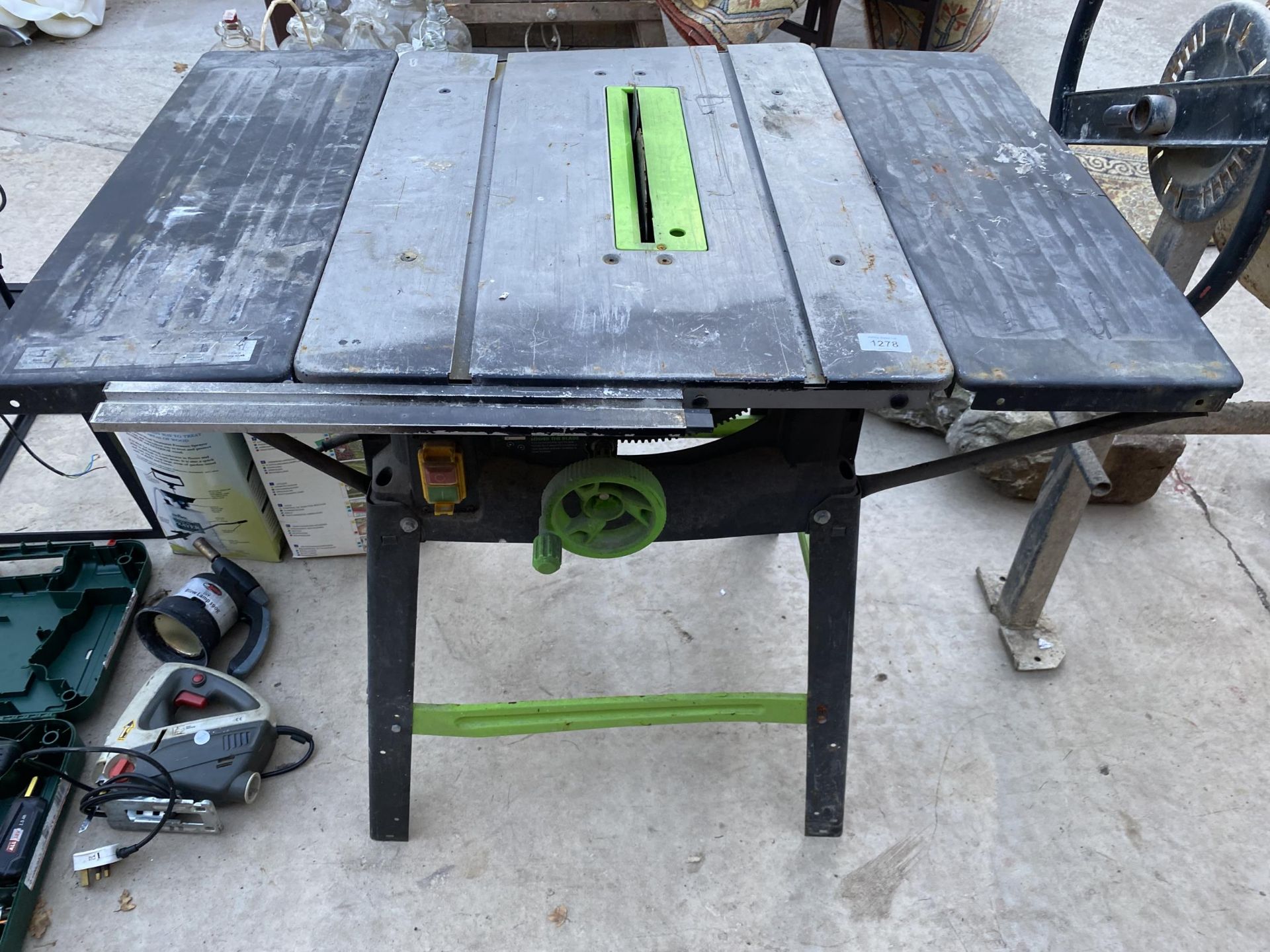 A FURY5-S ELECTRIC TABLE SAW BENCH