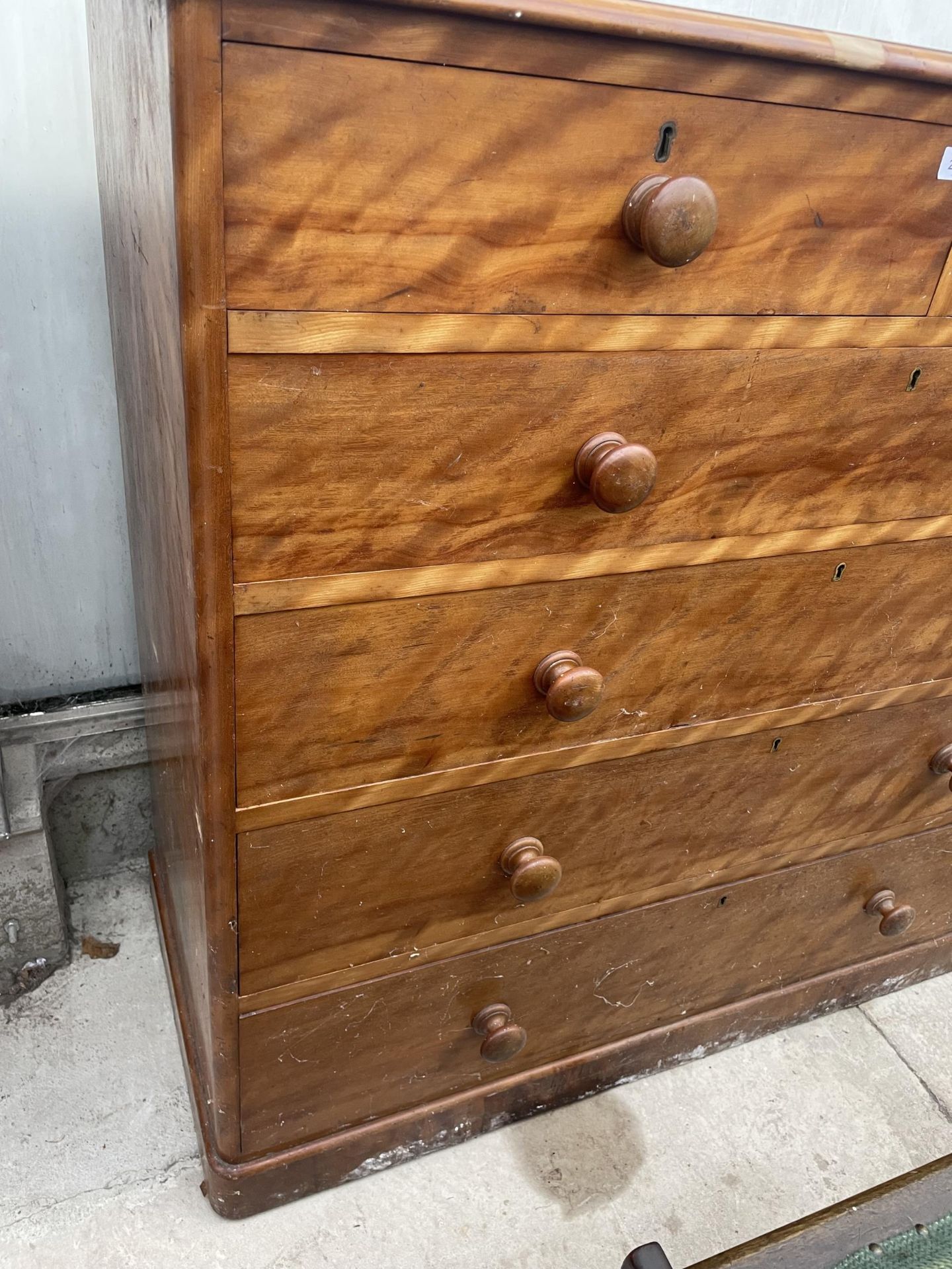 A VICTORIAN SATINWOOD HEAL AND SON (LONDON) CHEST OF TWO SHORT AND FOUR LONG GRADUATED DRAWERS, - Image 4 of 5