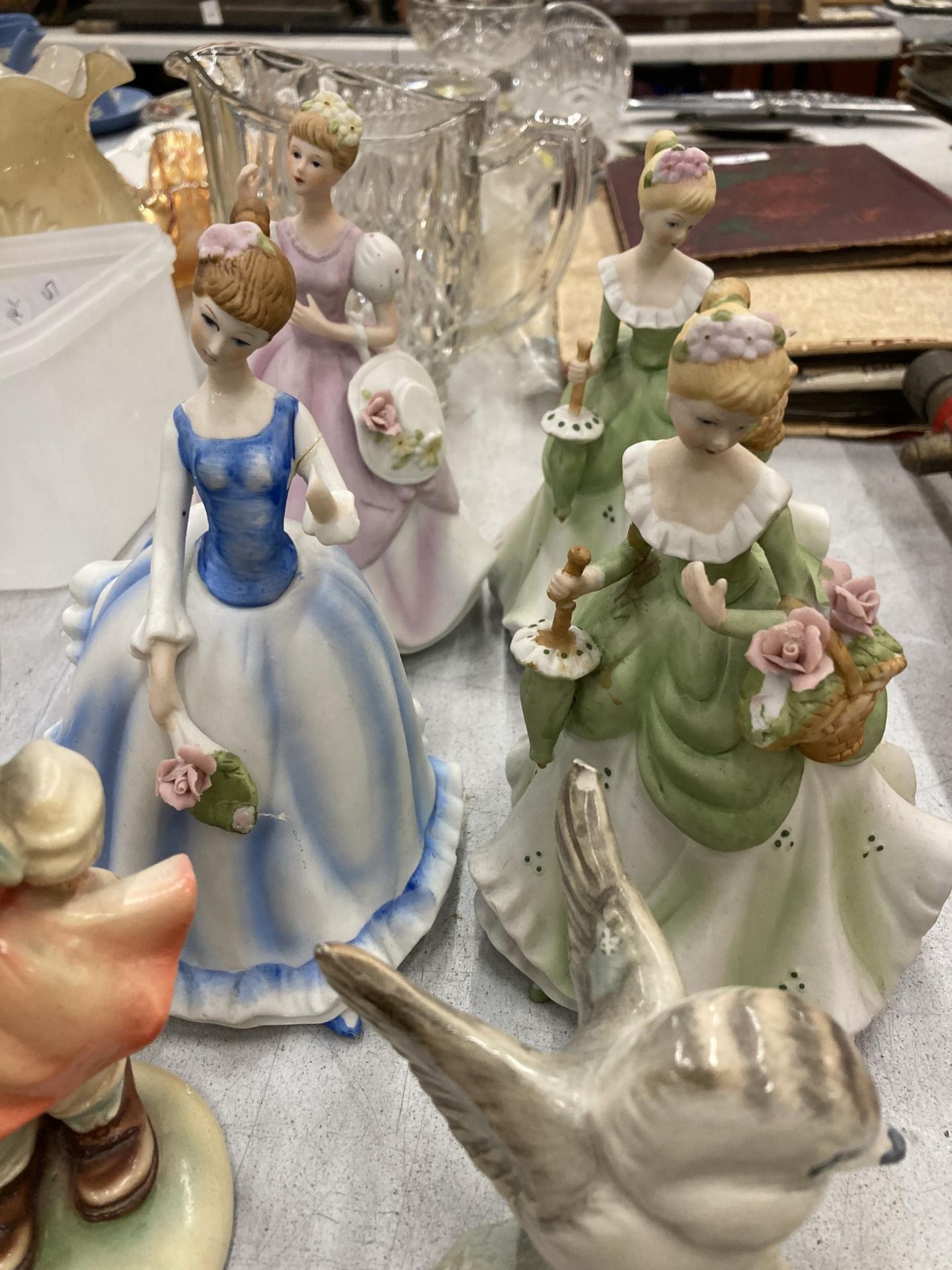 A LARGE QUANTITY OF CERAMIC ITEMS TO INCLUDE LADY FIGURES, ROYAL DOULTON FLORAL POSIES, BIRDS, - Image 2 of 5