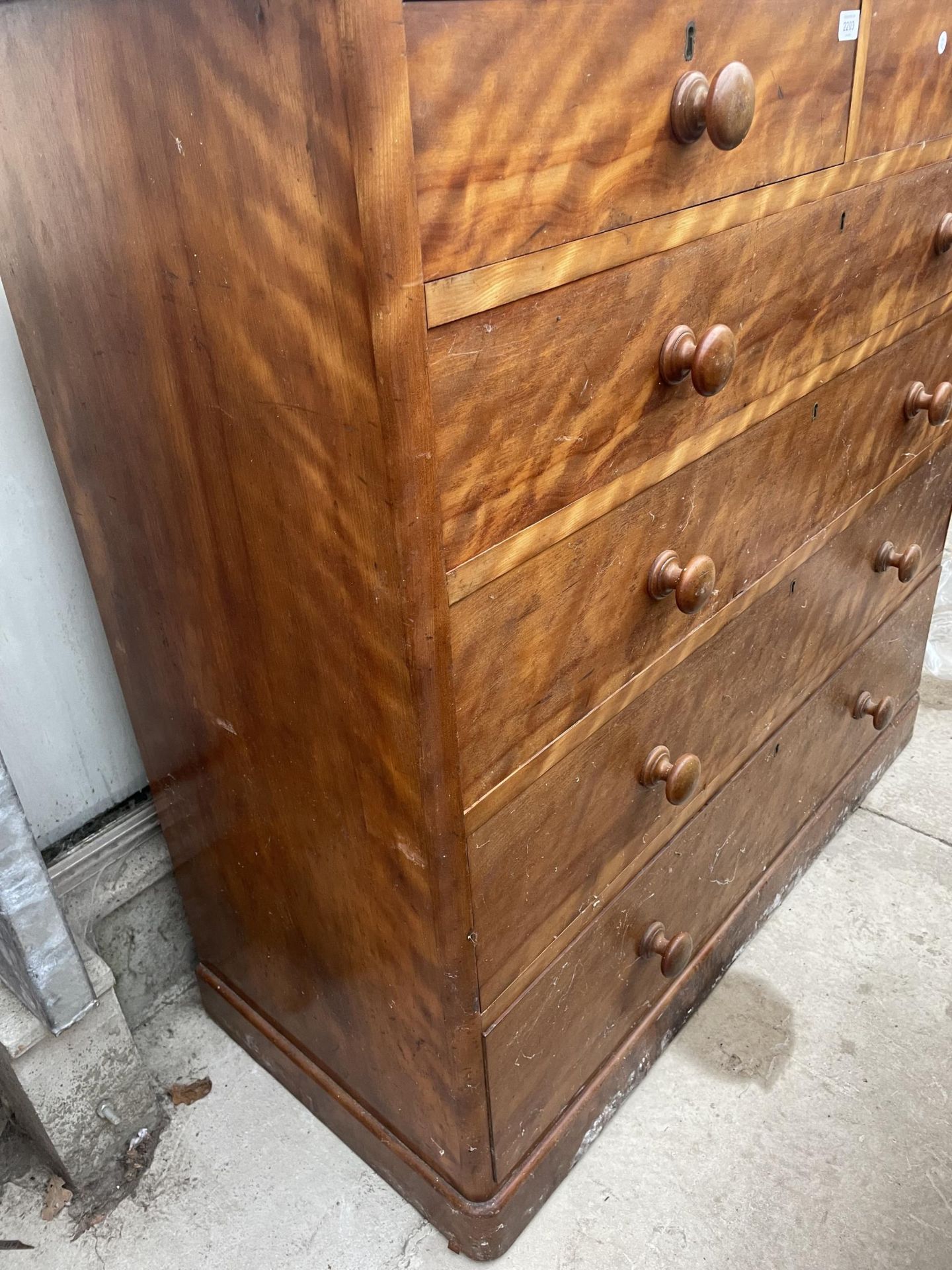 A VICTORIAN SATINWOOD HEAL AND SON (LONDON) CHEST OF TWO SHORT AND FOUR LONG GRADUATED DRAWERS, - Image 3 of 5