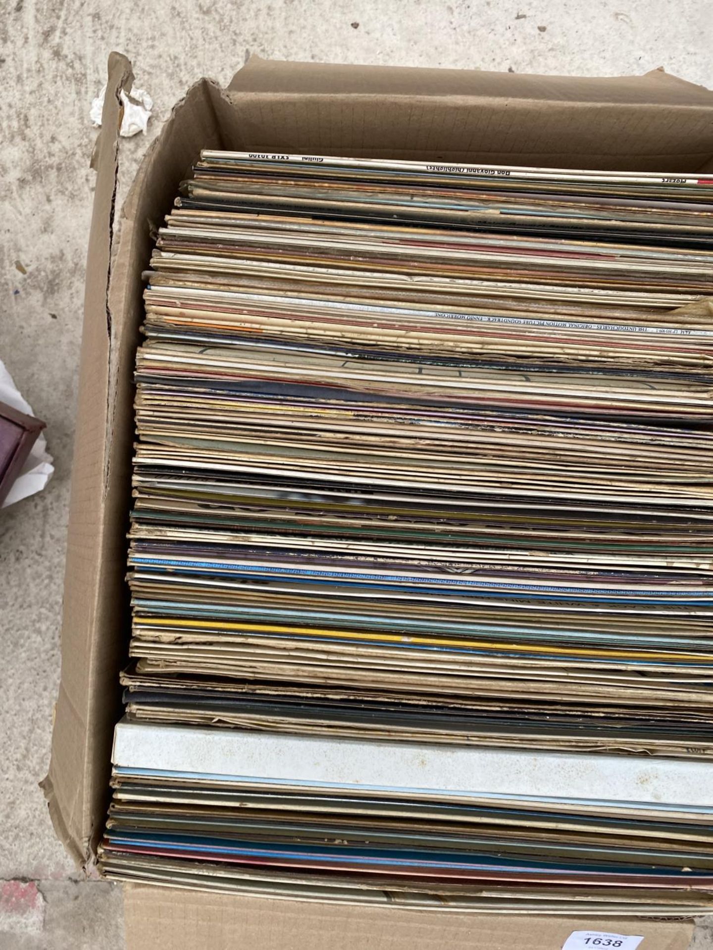 A LARGE ASSORTMENT OF VINTAGE LP RECORDS - Image 2 of 2