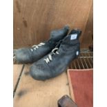 A PAIR OF VINTAGE 1950'S LEATHER FOOTBALL BOOTS