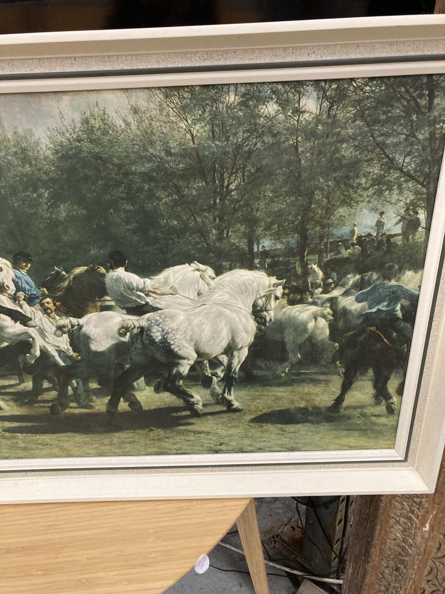 A LARGE1960'S PRINT OF ROMANY GYPSIES AND HORSES, IN WHITE FRAME 95CM X 50CM - Image 2 of 3