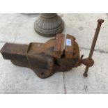 AS VINTAGE CAST IRON PARKINSONS BENCH VICE