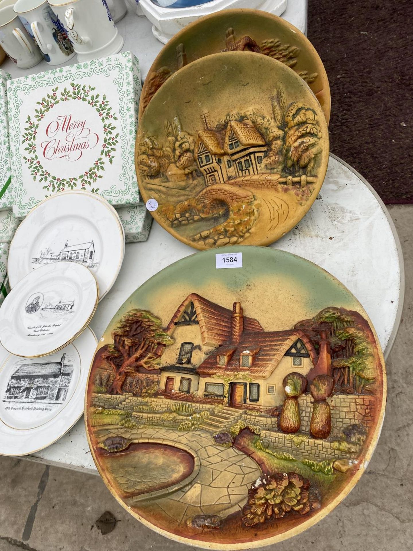 AN ASSORTMENT OF CERAMIC COLLECTORS PLATES TO INCLUDE ROYAL DOULTON ETC - Image 2 of 7