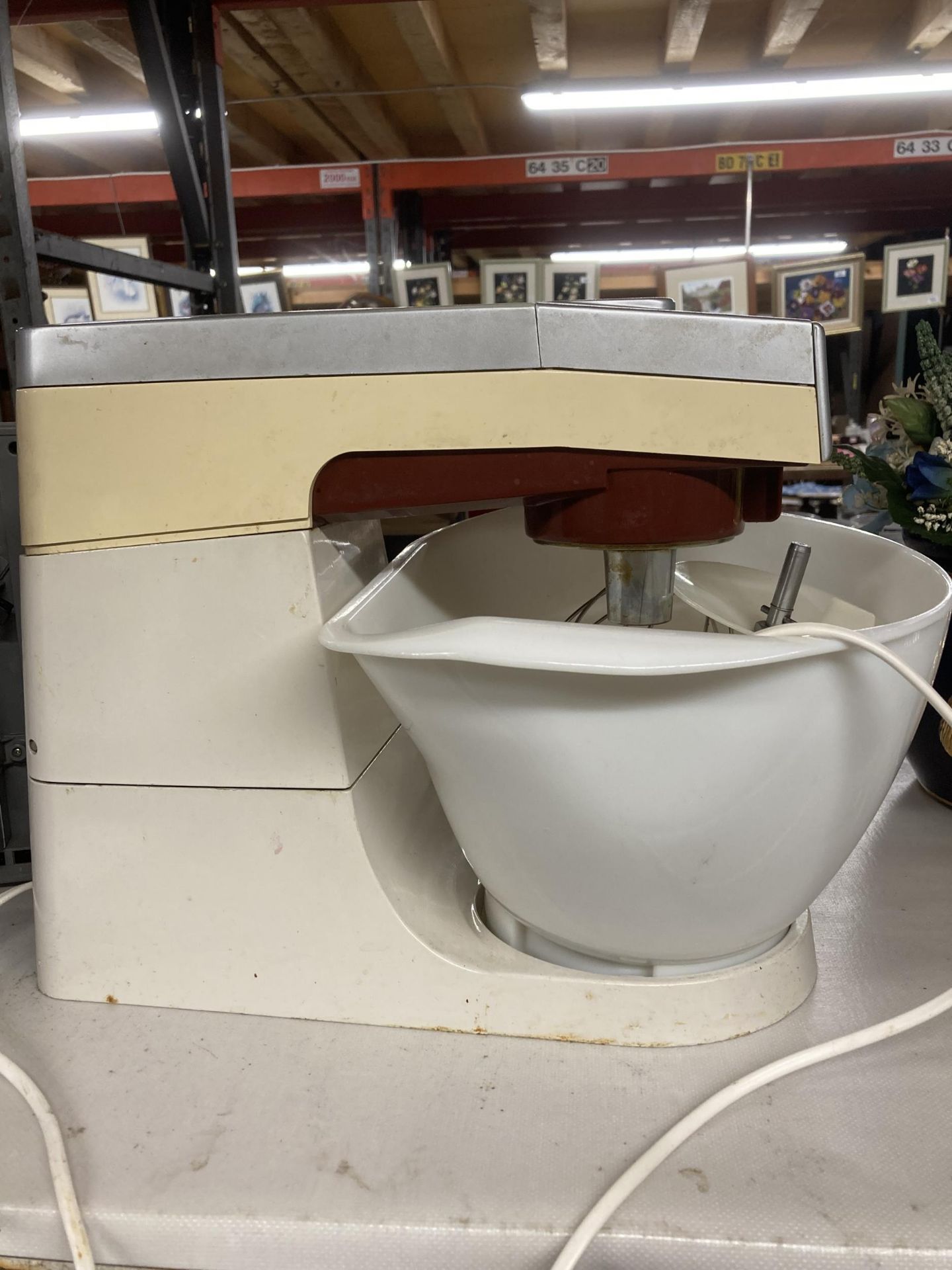 A VINTAGE KENWOOD CHEF EXCEL WITH ORIGINAL BOWL AND ACCESSORIES