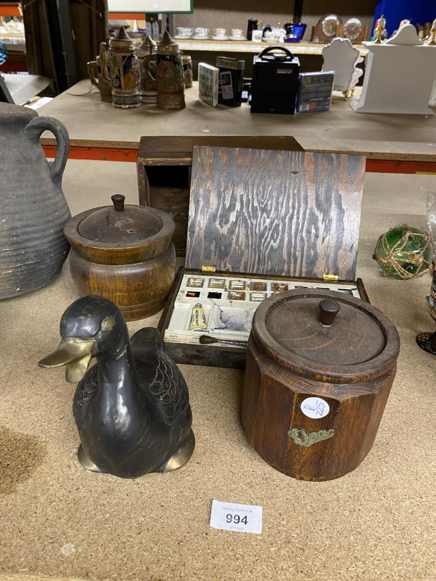 A QUANTITY OF VINTAGE TREEN ITEMS TO INCLUDE A BOX, PAINTING SET, TWO TEA CADDYS AND A STONEWARE