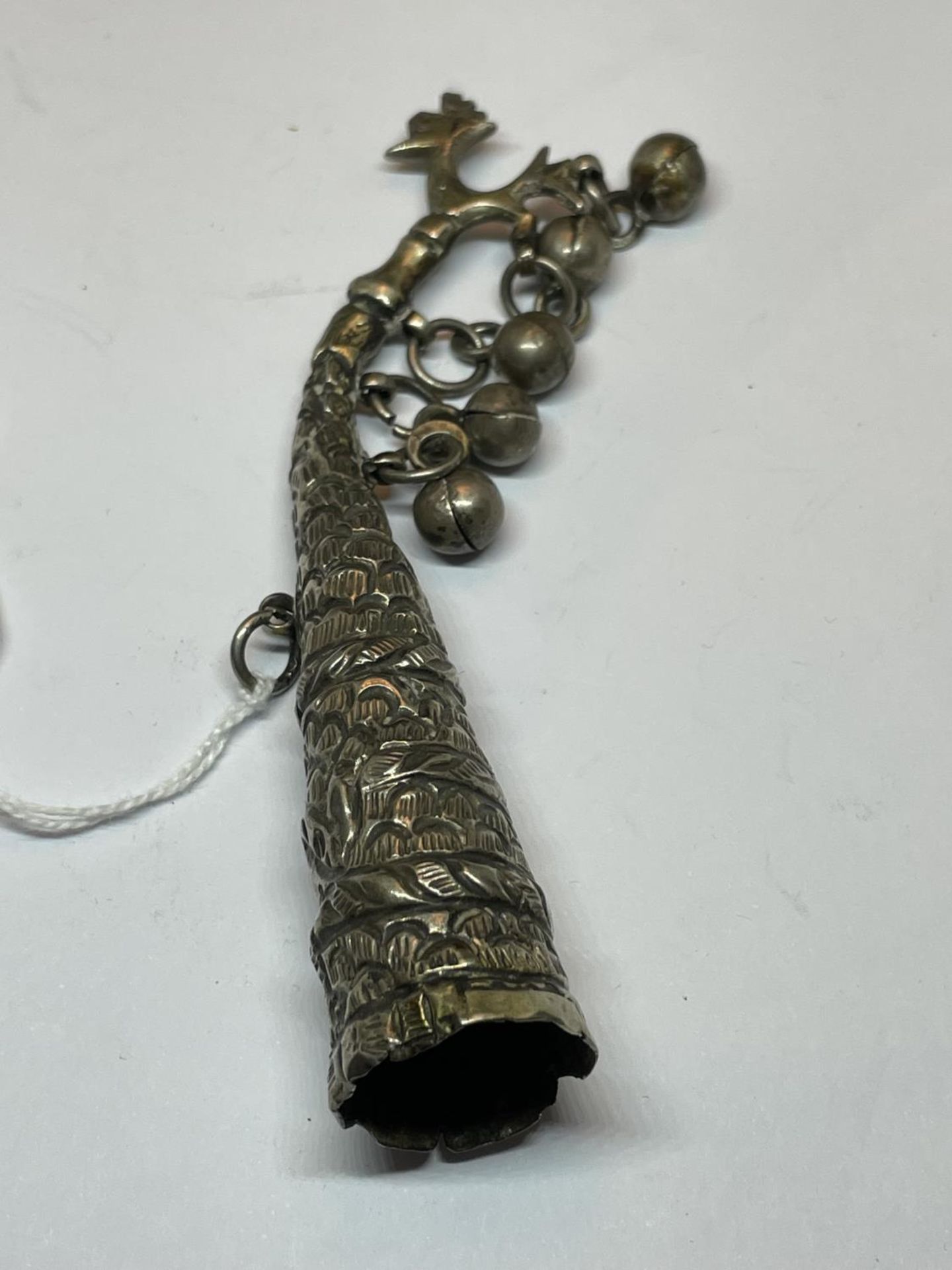 AN ASIAN SILVER RATTLE - Image 2 of 2