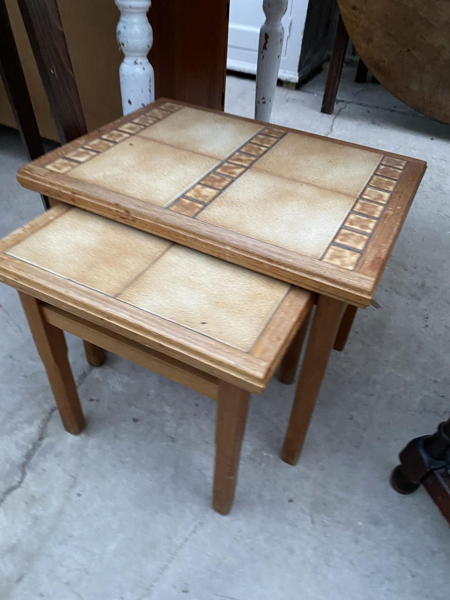 A PUB TABLE AND NEST OF TWO TABLES - Image 2 of 3