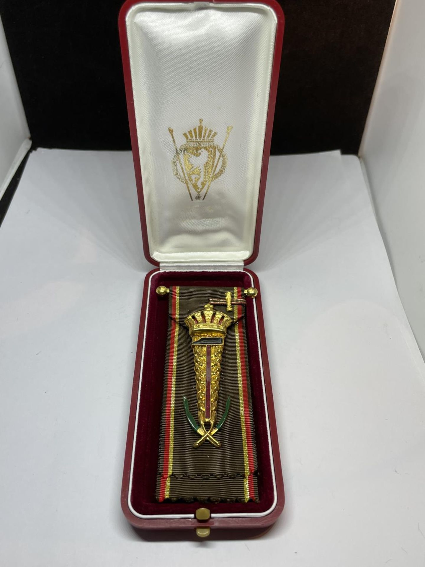 A BOXED MILITARY MEDAL