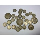 A MIXED GROUP OF PRE 1947 COINS TO INCLUDE HALF CROWNS, THREEPENCES ETC