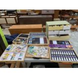 A LARGE QUANTITY OF ARTISTS PAINTS AND PENS AND CRAFTING ITEMS ETC