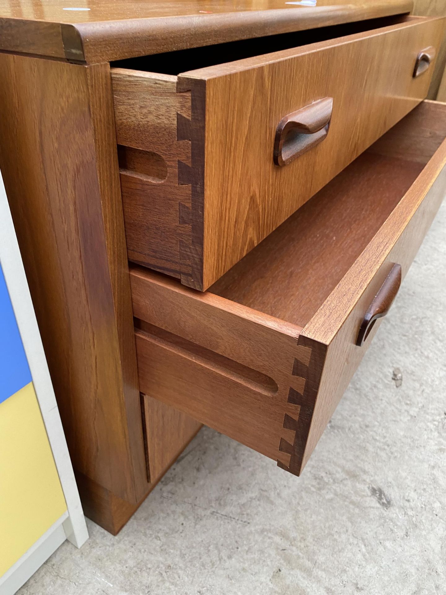 A RETRO TEAK G-PLAN CHEST OF THREE DRAWERS, 32" WIDE - Image 4 of 4