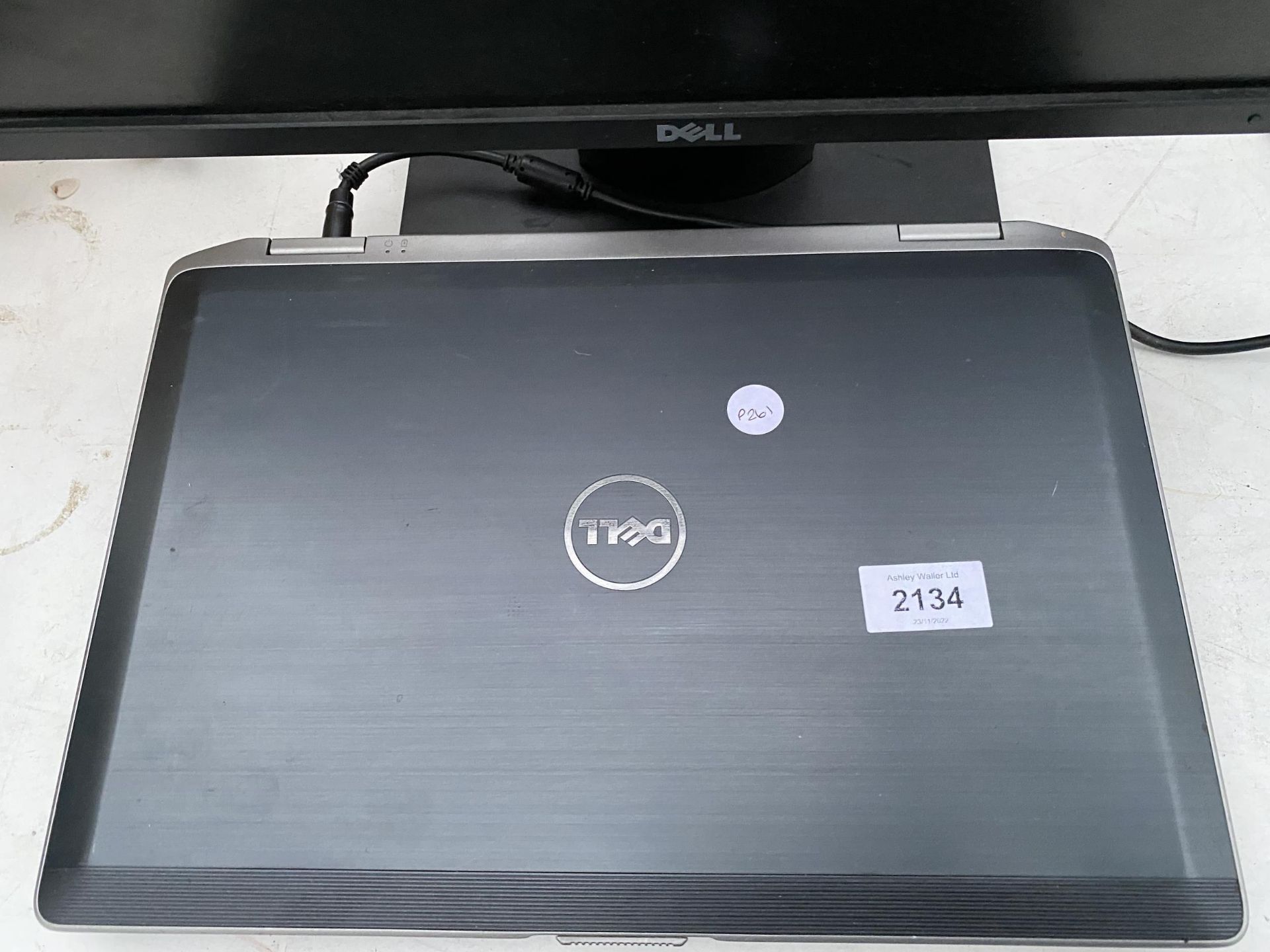 A DELL LAPTOP AND A DELL COMPUTER MONITOR - Image 2 of 4