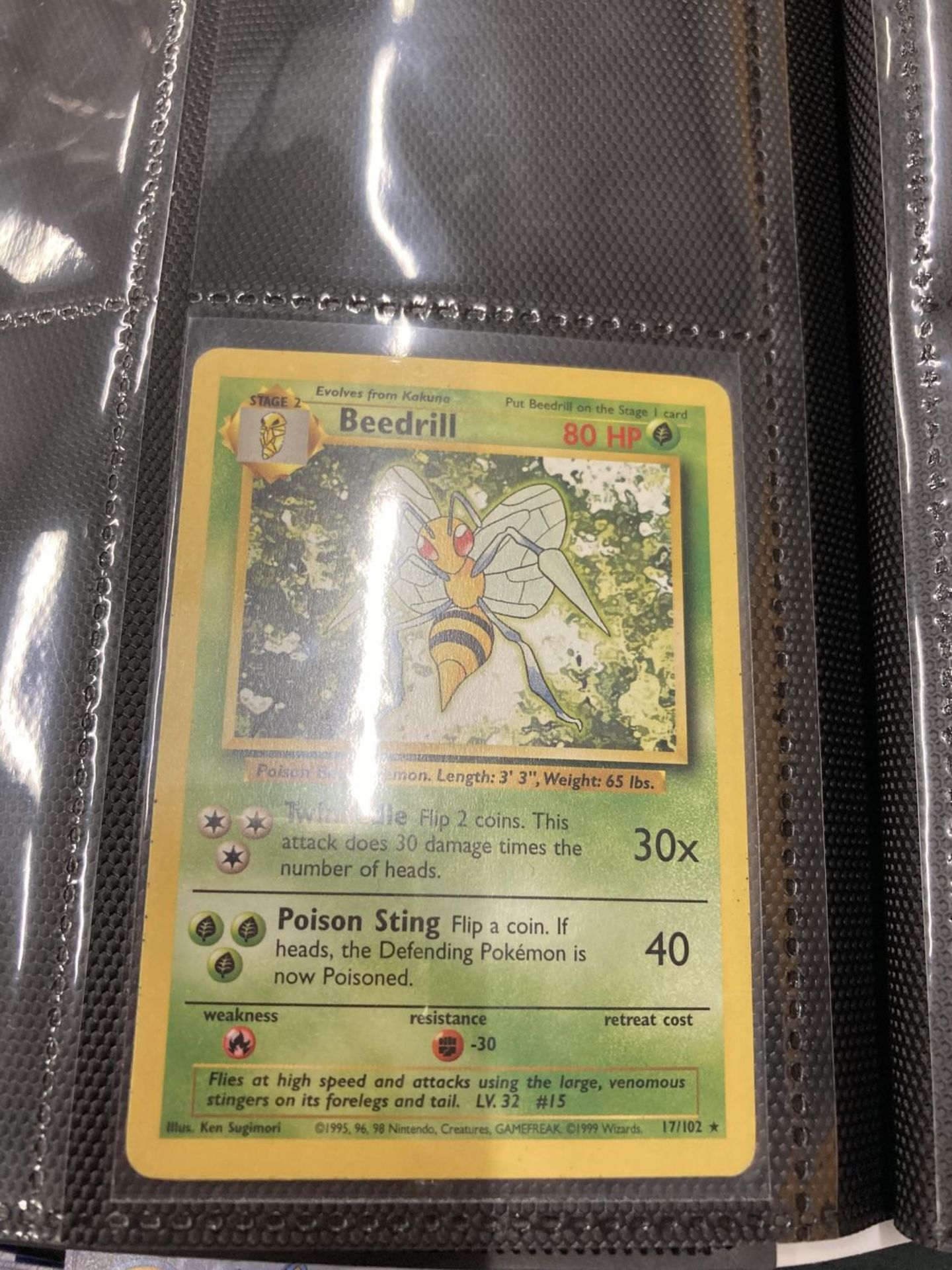 A FOLDER OF POKEMON CARDS TO INCLUDE 1999 BASE SET, TOPPS SERIES 1 INCLUDING CHARIZARD AND HOLOS - Image 2 of 6