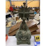 A BRONZE RUSSIAN ICON HEIGHT 42CM