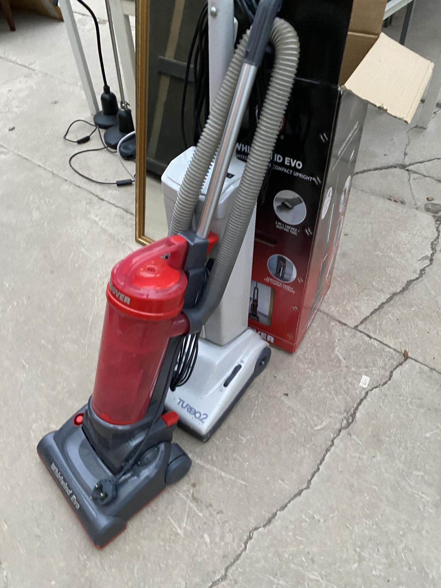 A HOOVER VACUUM CLEANER AND AN ELECTROLUX VACUUM CLEANER - Image 2 of 3