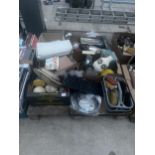 AN ASSORTMENT OF HOUSEHOLD CLEARANCE ITEMS TO INCLUDE CERAMICS