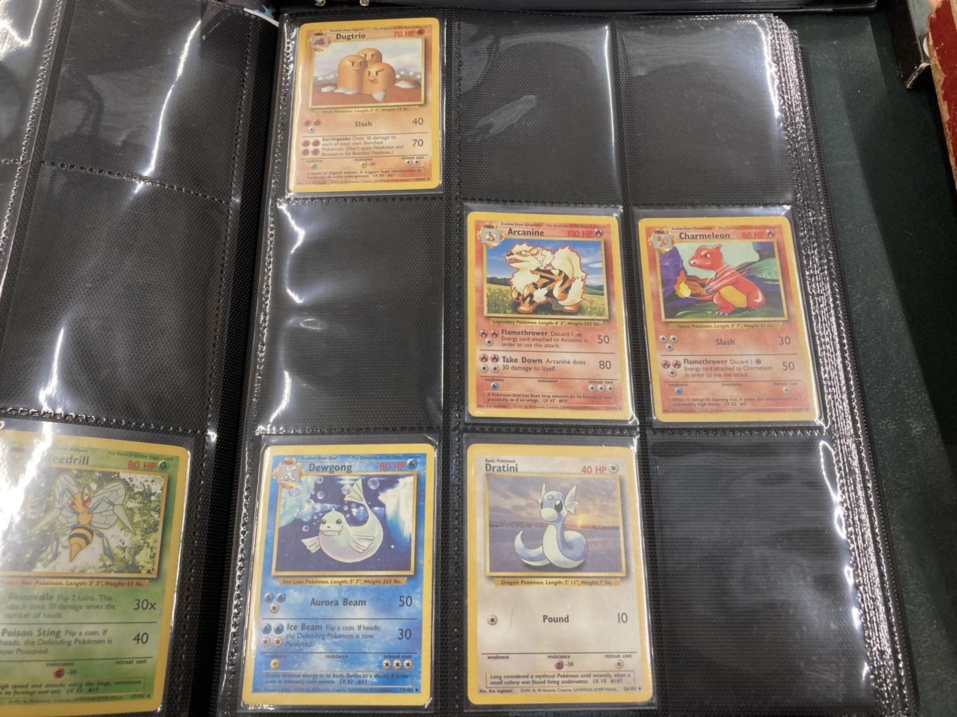 A FOLDER OF POKEMON CARDS TO INCLUDE 1999 BASE SET, TOPPS SERIES 1 INCLUDING CHARIZARD AND HOLOS - Image 3 of 6