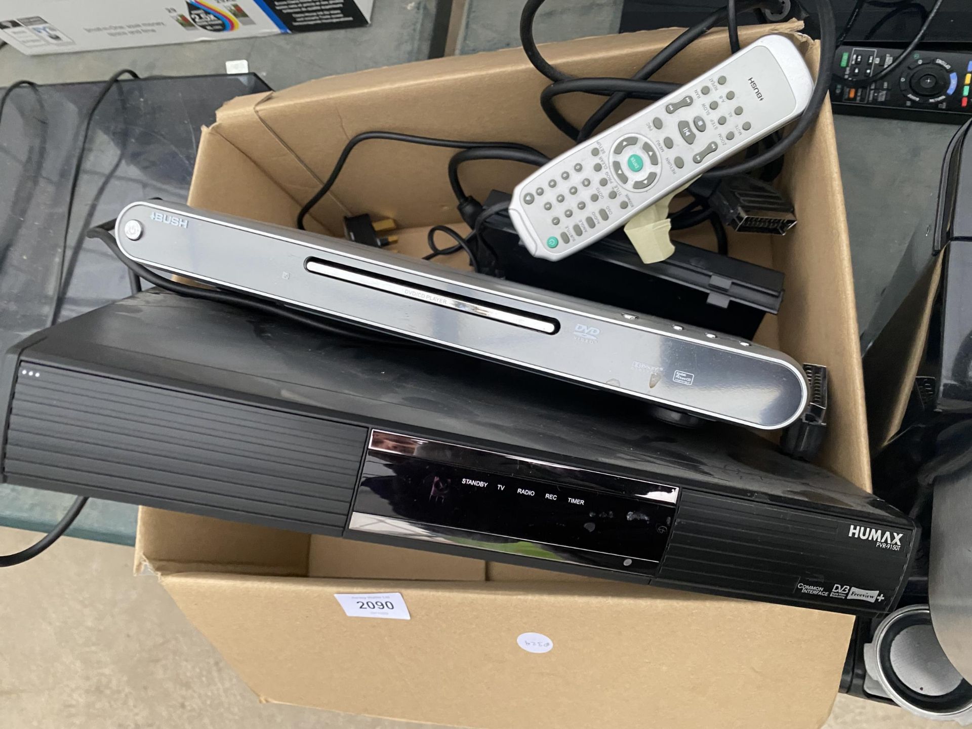 A BUSH DVD PLAYER AND A HUMIX FREEVIEW BOX - Image 2 of 5