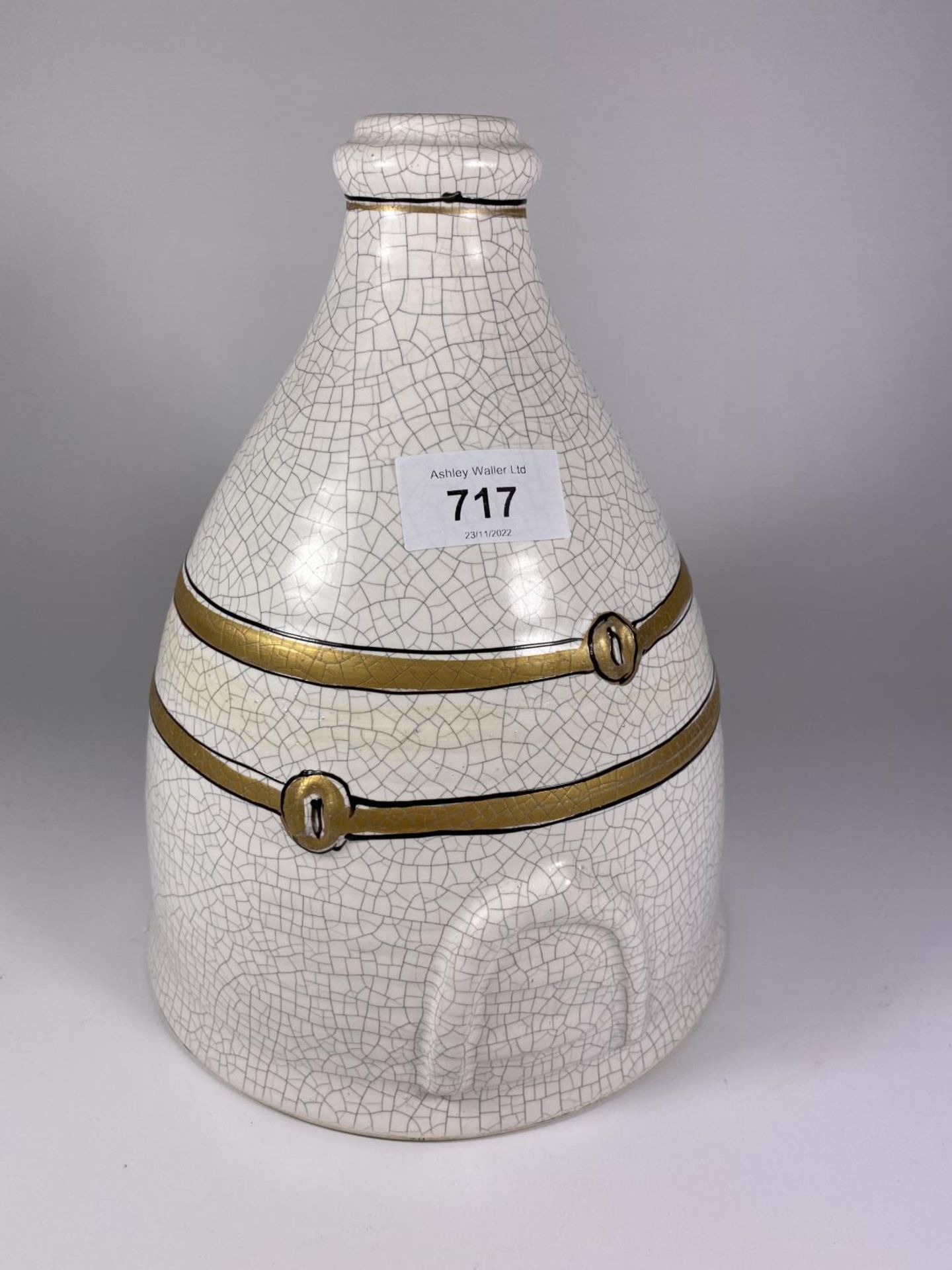 AN ANITA HARRIS POTTERY BOTTLE OVEN, LIMITED EDITION 3/4, HEIGHT 24CM