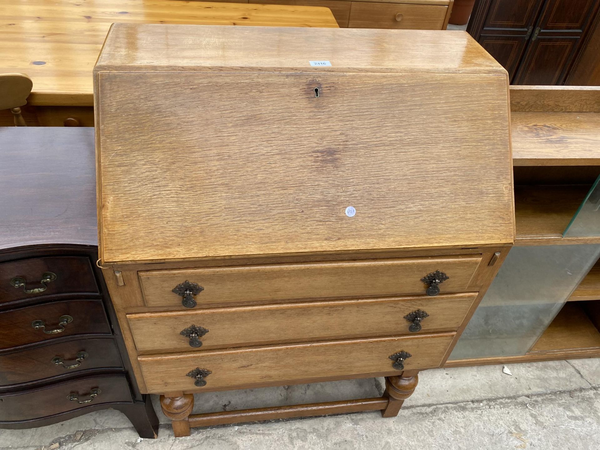 A MID 20TH CENTURY LIGHT OAK BUREAU, 30" WIDE