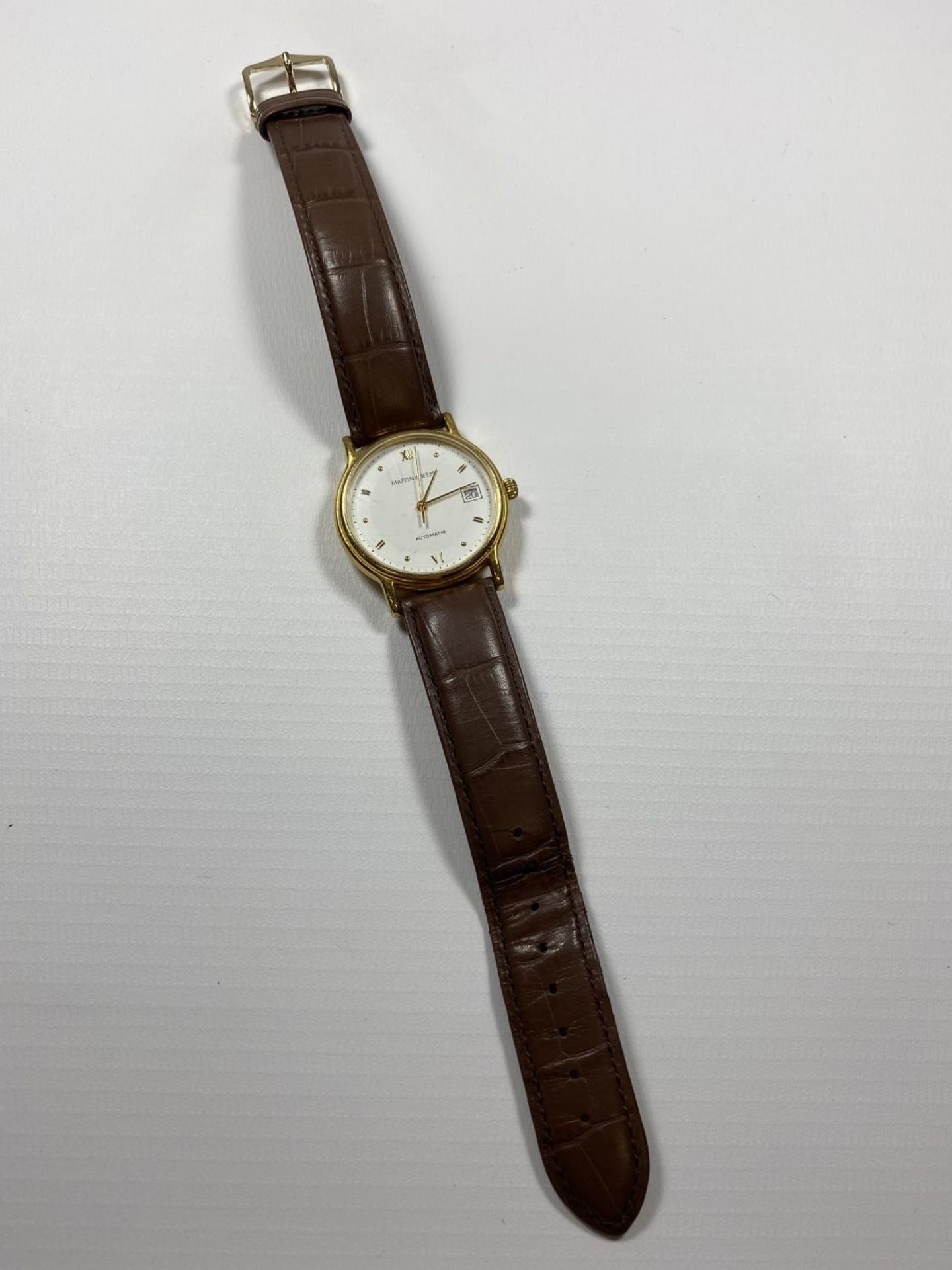 A MAPPIN & WEBB AUTOMATIC GENTS DATE WATCH WITH BROWN LEATHER STRAP - Image 2 of 4