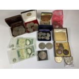 A MIXED LOT OF COINS TO INCLUDE SOME PRE 1947 SIX PENCES, MODERN CROWNS, COPPERS GEORGE V CROWN ETC