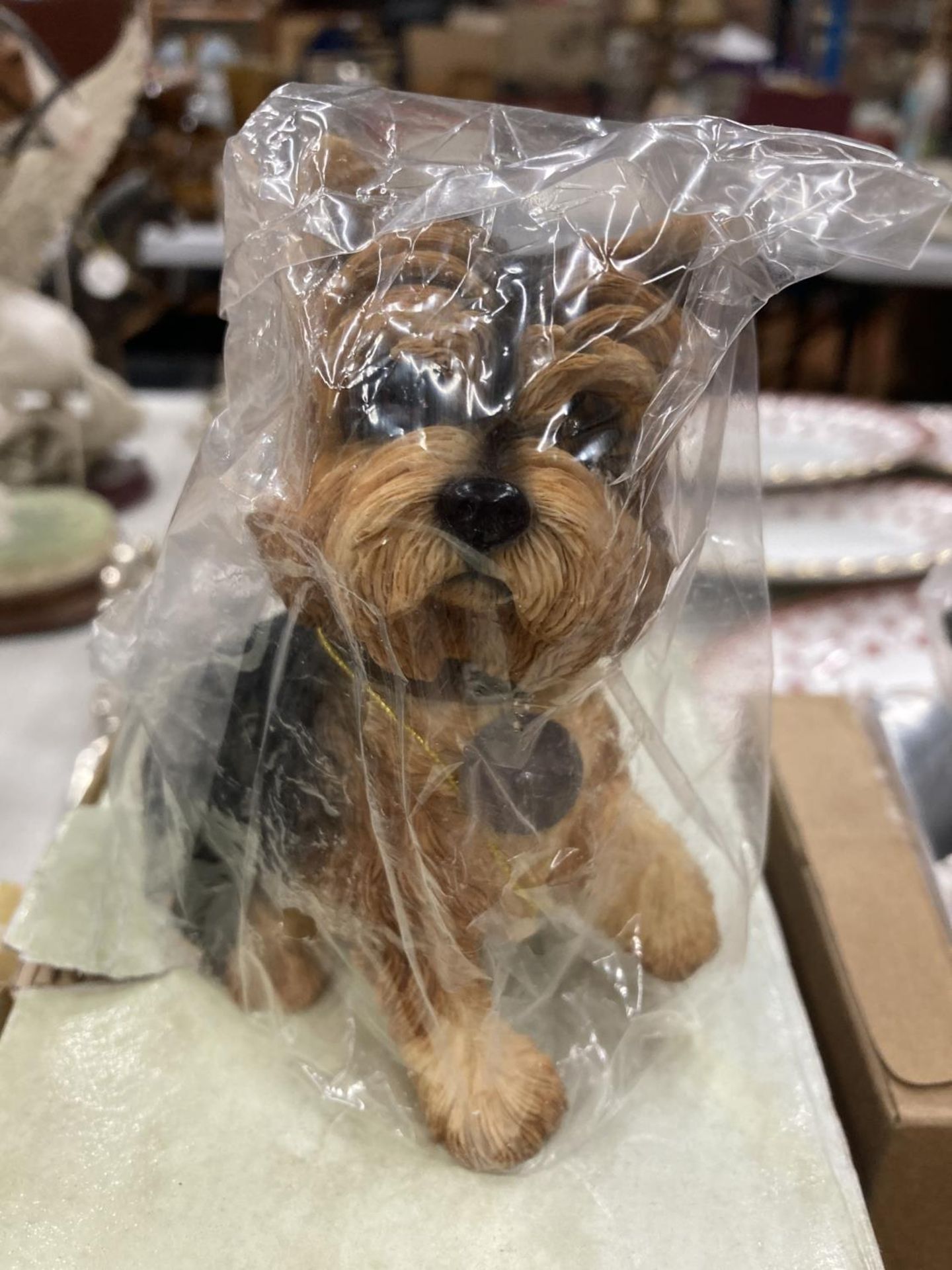 A LARGE QUANTITY OF CERAMIC AND RESIN YORKSHIRE TERRIER DOGS TO INCLUDE SHERRATT AND SIMPSON, - Image 4 of 4