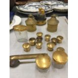 A QUANTITY OF BRASS ITEMS TO INCLUDE A PAIR OF INKWELLS WITH GLASS LINERS, DRESSING TABLE BOTTLES