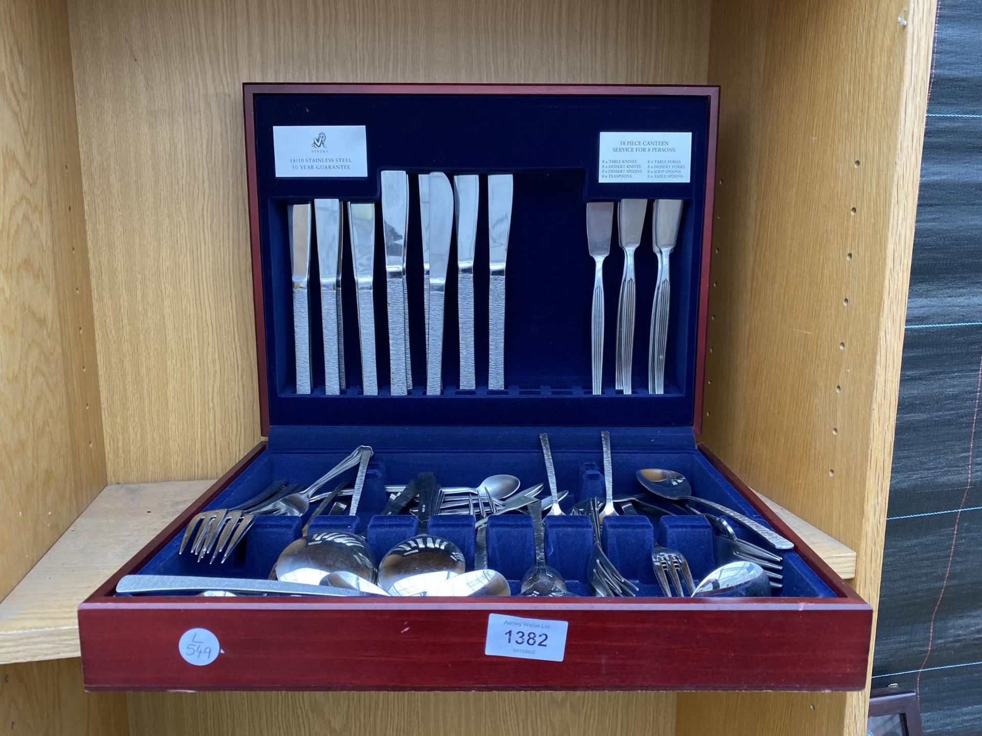 A WOODEN CASED VINERS STAINLESS STEEL CANTEEN OF CUTLERY
