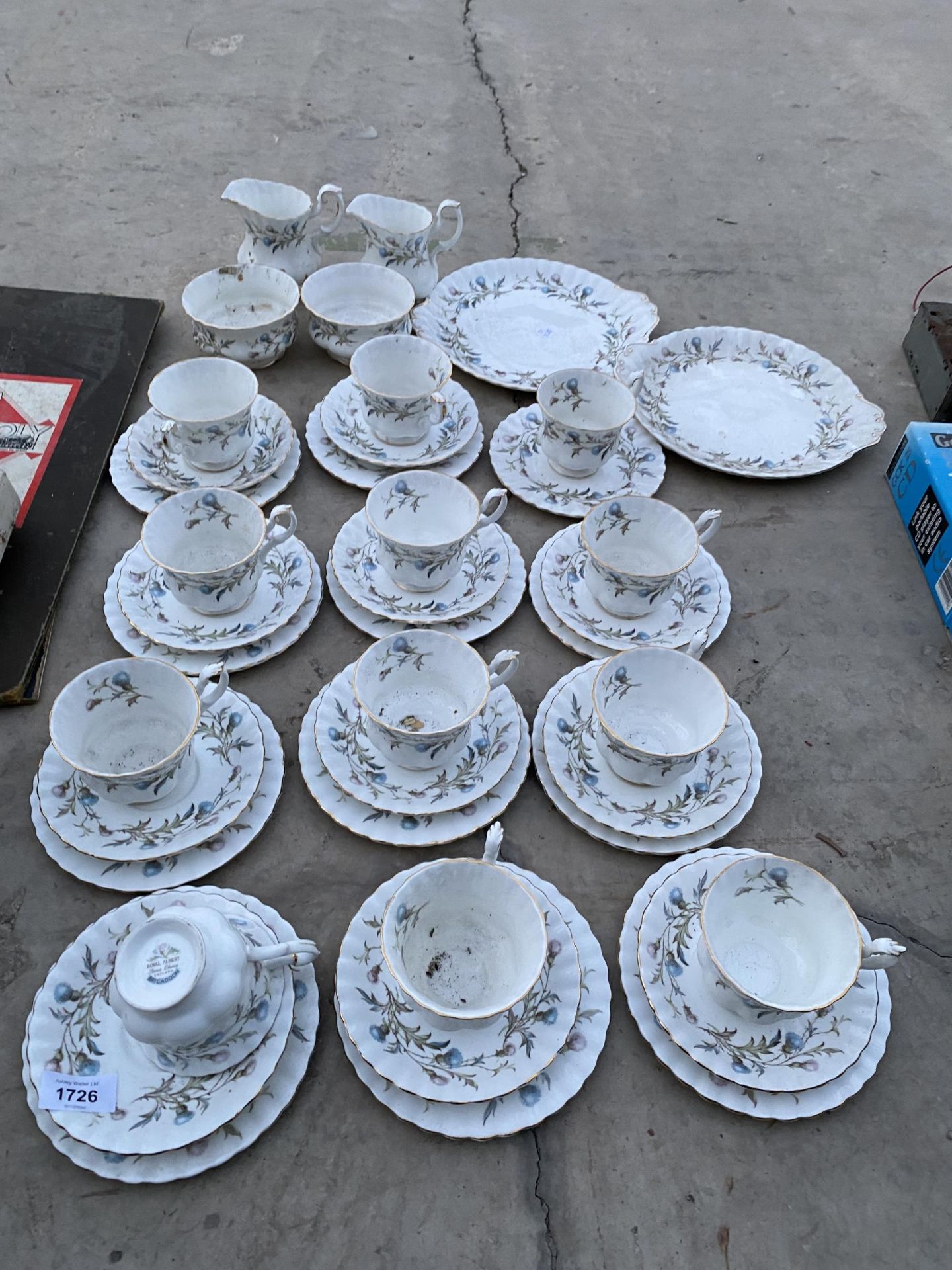 A LARGE QUANTITY OF ROYAL ALBERT BRIGADOON CERAMICS TO INCLUDE TRIOS, MILK JUGS AND SUGAR BOWLS ETC