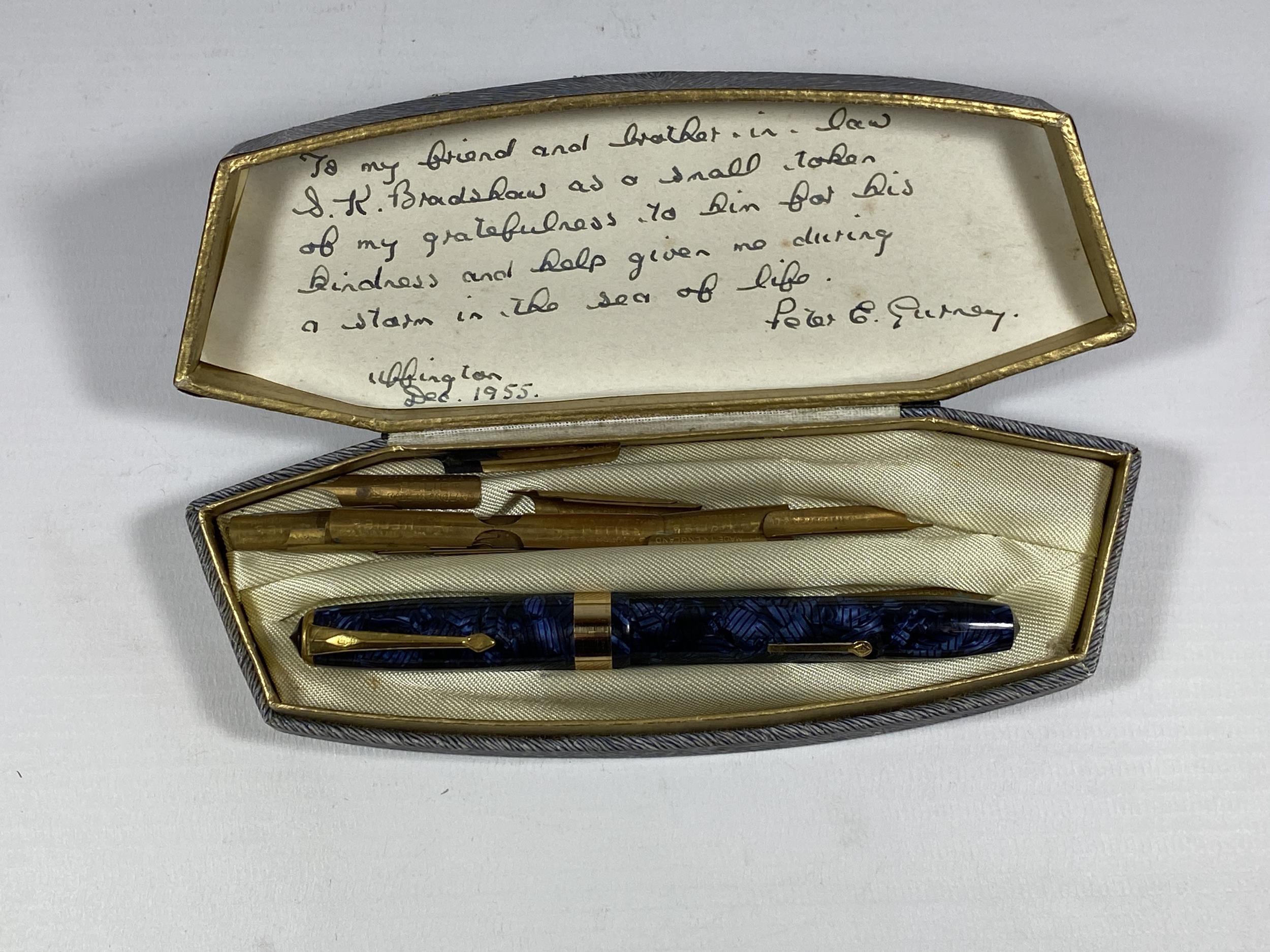 A VINTAGE BOXED CONWAY 14CT YELLOW GOLD NIBBED PEN