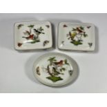 A GROUP OF THREE HEREND PORCELAIN ITEMS - 2 X LIDDED TRINKET BOXES AND SMALLER PIN DISH