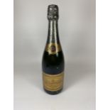 1 X 75CL BOTTLE - VEUVE CLICQUOT 1989 VINTAGE CHAMPAGNE