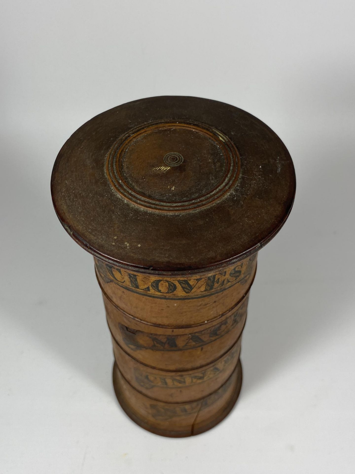 A 19TH CENTURY SATINWOOD FOUR SECTION SPICE TOWER - Image 2 of 3