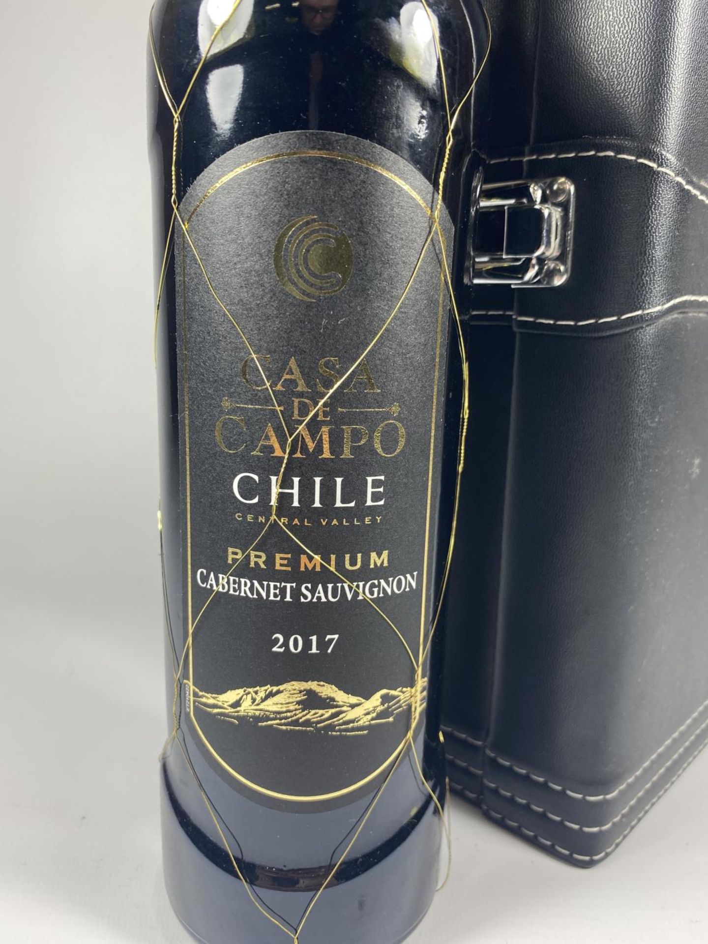 1 X BOXED 75CL BOTTLE - CASA DE CAMPO CHILE CABERNET SAUVIGNON 2017 - Image 2 of 3