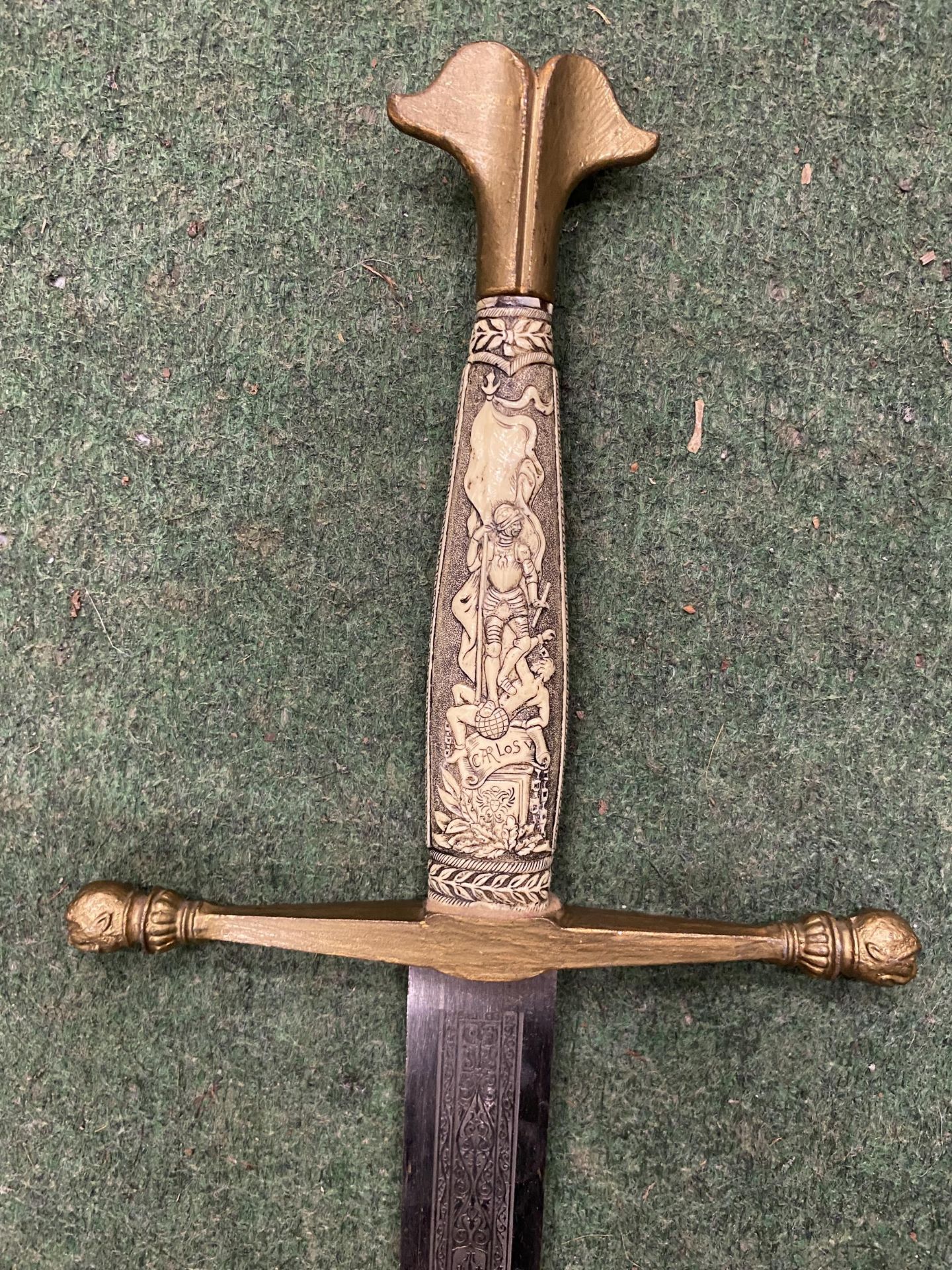 A VINTAGE BONE STYLE HANDLED SWORD WITH WOODEN SCABBARD - Image 2 of 2