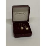 A PAIR OF YELLOW METAL, BELIEVED 9CT GOLD, PEARL EARRINGS