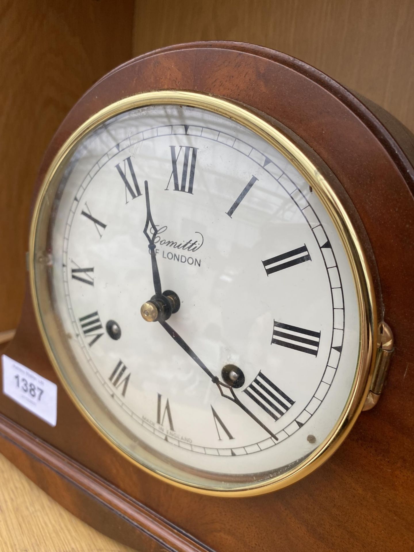 A COMITTI OF LONDON MAHOGANY CASED CHIMING MANTLE CLOCK - BELIEVED IN WORKING ORDER BUT NOT WARRANTY - Image 2 of 5