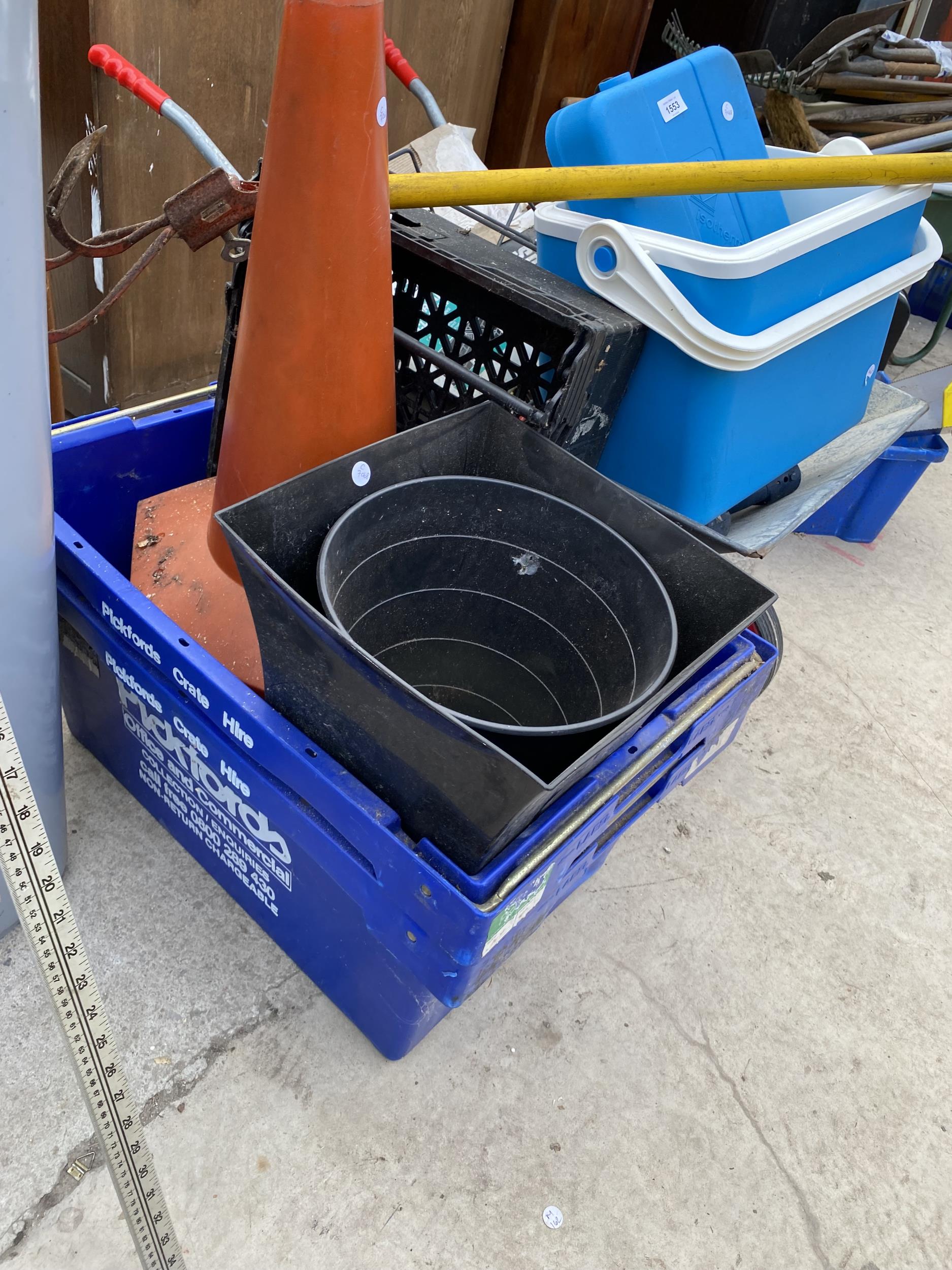 A LARGE ASSORTMENT OF ITEMS TO INCLUDE A WHEEL BARROW, A COOL BOX AND A CHESHIRE EAST COUNCIL - Image 4 of 5