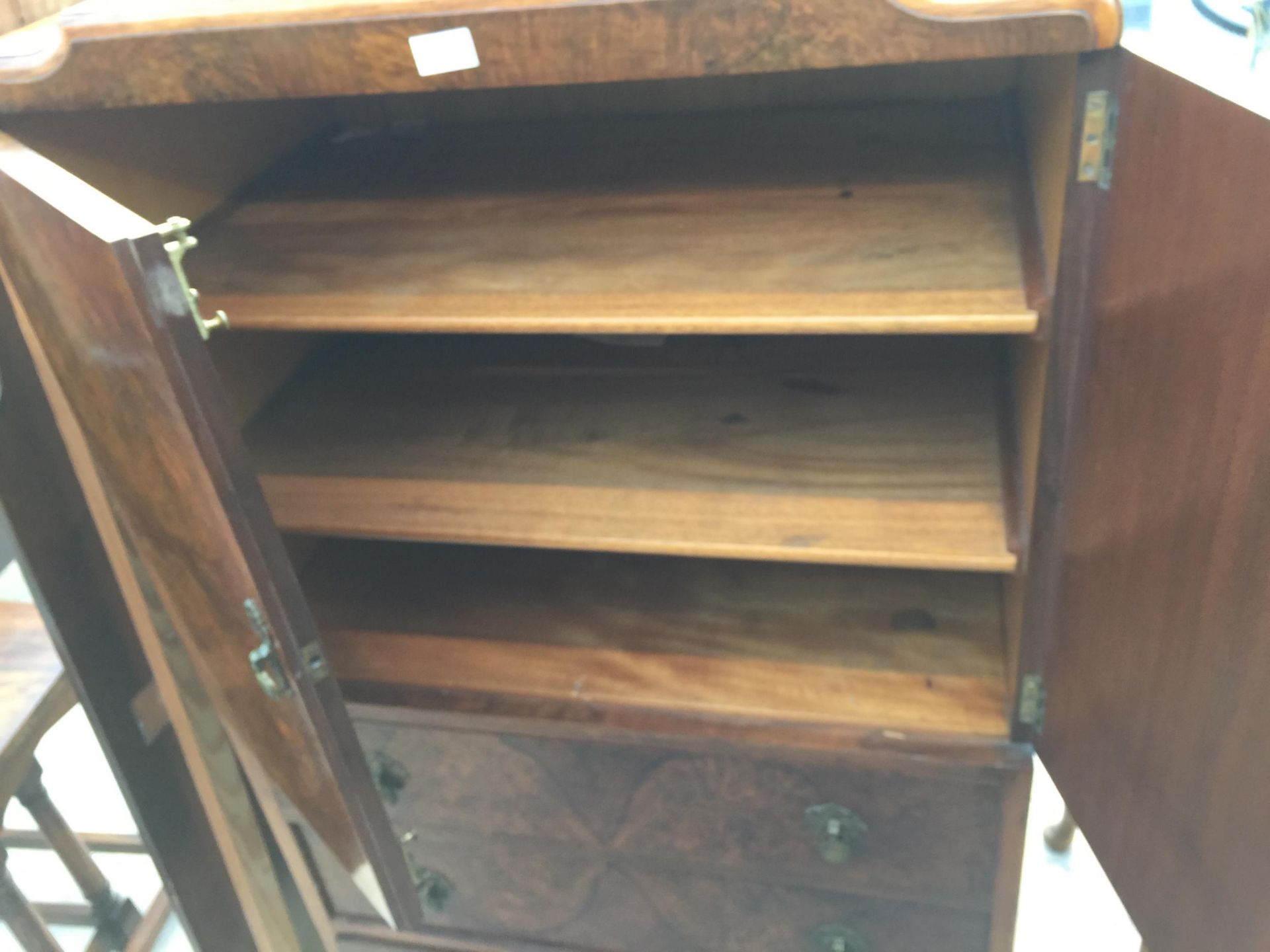 A MID 20TH CENTURY WALNUT TALLBOY AND BEDHEAD - Image 4 of 5