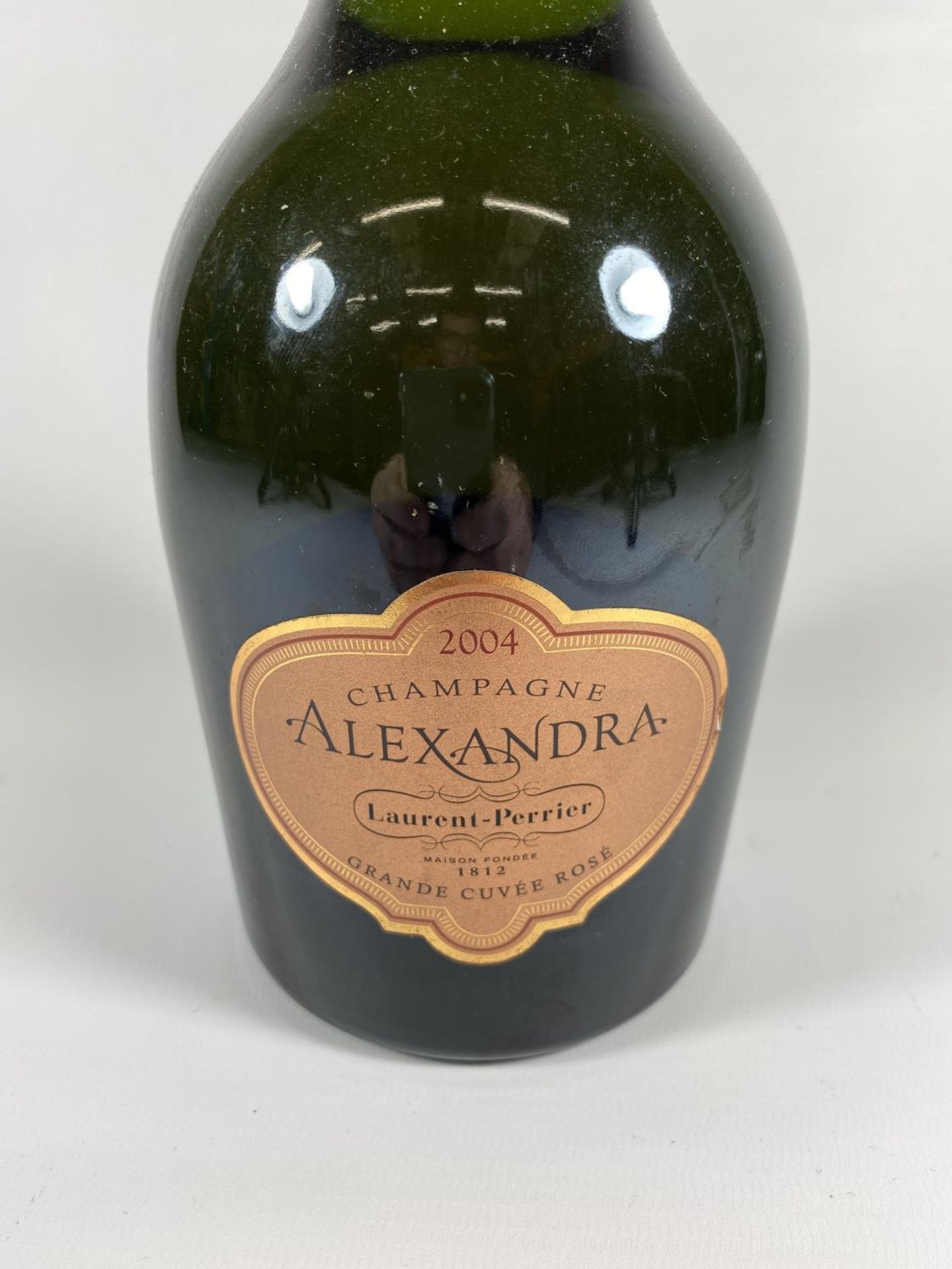 1 X 75CL BOTTLE - LAURENT PERRIER ALEXANDRA 2004 GRANDE CUVEE ROSE CHAMPAGNE - Image 2 of 3