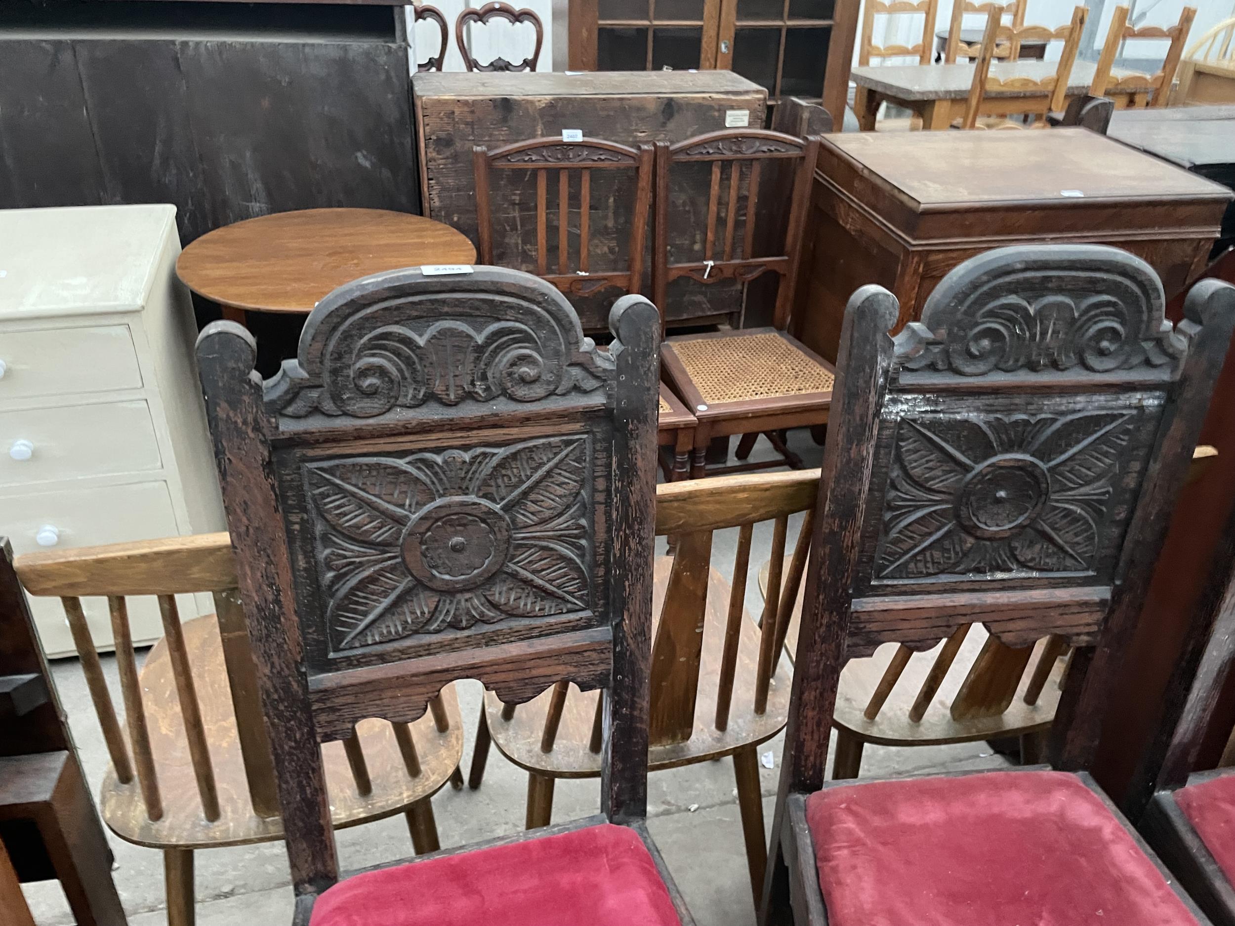 A SET OF FOUR OAK JACOBEAN STYLE DINING CHAIRS WITH CARVED BACK PANEL, TURNED FRONT LEGS AND - Image 2 of 5