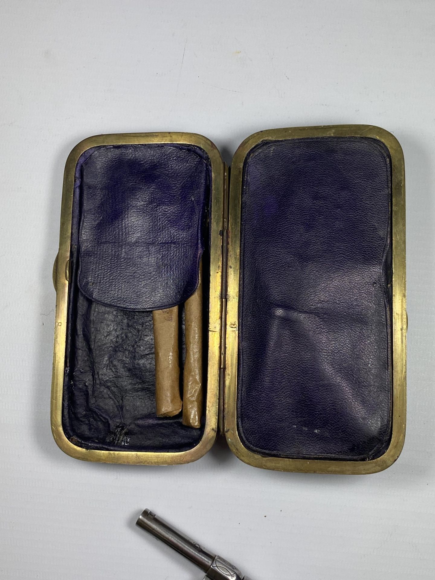 A RARE MID 19TH CENTURY TWIN SECTION GAMBLERS CASE CONTAINING A SIX SHOT PIN FIRE REVOLVER, LENGTH - Image 6 of 6