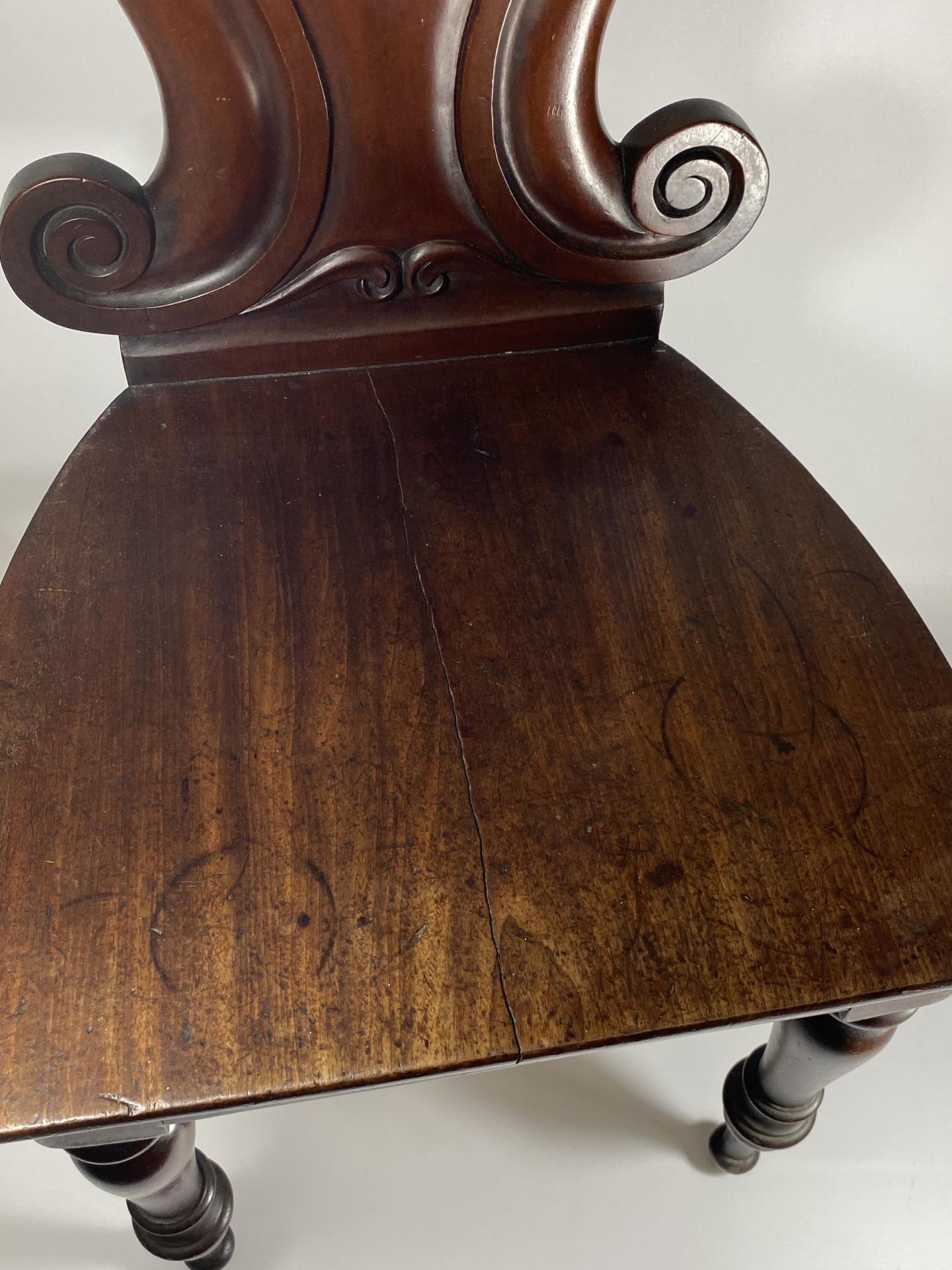 A 19TH CENTURY MAHOGANY CARVED BEDROOM CHAIR WITH ELEPHANT DESIGN BACK - Image 4 of 4