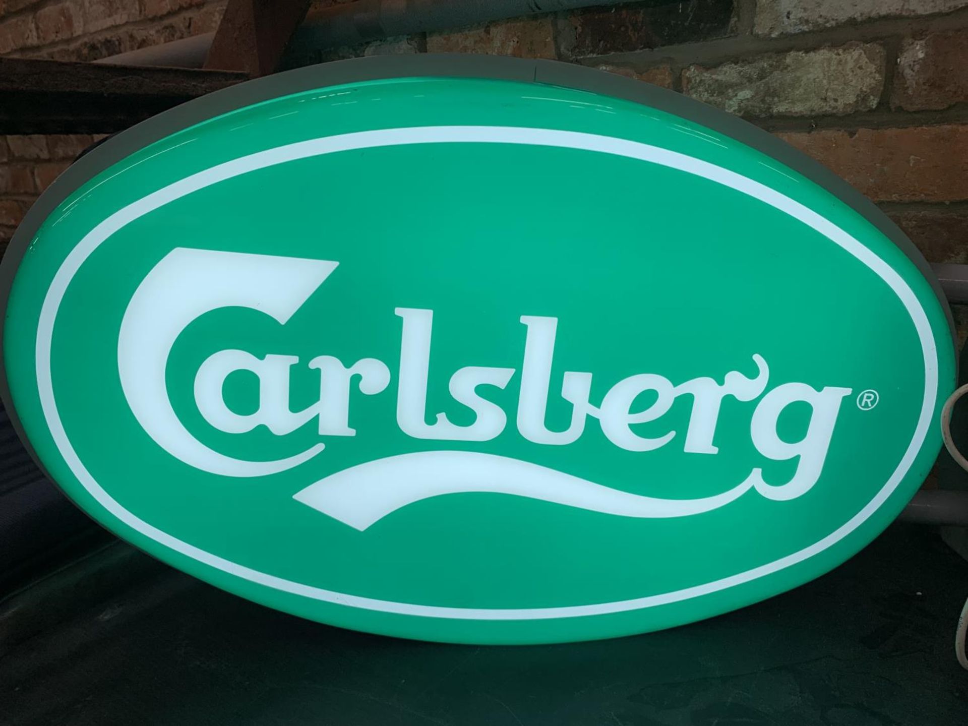 A CARLSBERG, DOUBLE SIDED ILLUMINATED LIGHT BOX SIGN - WORKING ORDER AT TIME OF CATALOGUING. WIDTH - Image 2 of 3