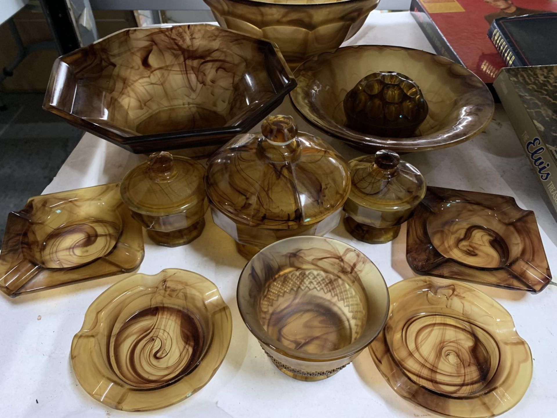 A LARGE QUNTITY OF AMBER CLOUD GLASSWARE TO INCLUDE MAINLY BOWLS - Image 2 of 3