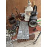 A LARGE ASSORTMENT OF ITEMS TO INCLUDE A VINTAGE LAMP, A VINTAGE BELL AND A MEAT FORK ETC